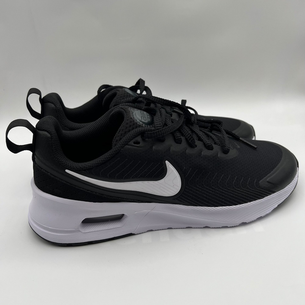 Nike Air Max Nuaxis Sneakers Mens 9 Black White Low Top Athletic Running Shoes